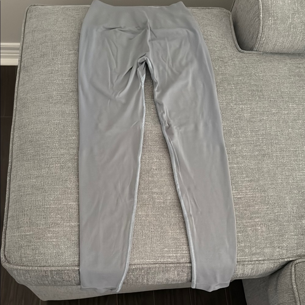 Alphalete Grey Amplify Leggings